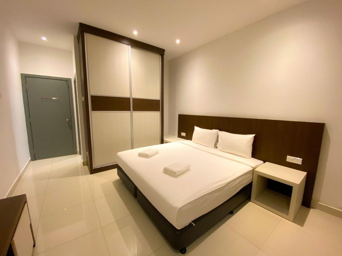 Az Hotel & Serviced Apartments Labuan Eksteriør bilde